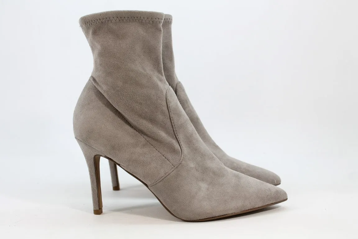 Steve Madden Silent Women's Grey Boots 7.5M(ZAP10917)